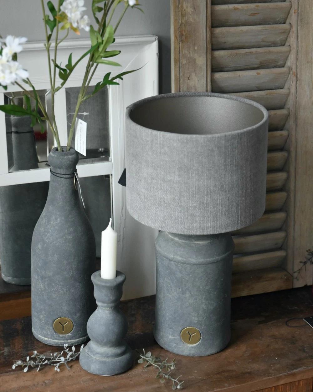 Aardewerk fles Majestic grijs, Brynxz Aardewerk Fles Majestic Grijs, Brynxz -Mode-Woondecoratiewinkel aardewerk fles majestic grijs brynxz 4