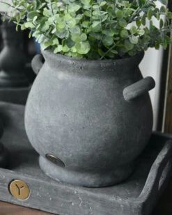 Bolle Kruik Pot Met Twee Oren En Brede Kraag, Majestic Brynxz -Mode-Woondecoratiewinkel bolle kruik pot met twee oren en brede kraag majestic brynxz 6