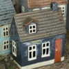 Donker Blauwe Engelse Cottage Met Dakkapel, IB Laursen -Mode-Woondecoratiewinkel donker blauwe engelse cottage met dakkapel ib laursen
