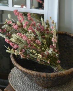 Droogbloem Toef In Pastel Roze, Een Vleugje Wit En Groen -Mode-Woondecoratiewinkel droogbloem toef in pastel roze een vleugje wit en groen 4