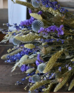 Droogbloemen Veldboeket In Gemengde Groen En Blauw Tinten -Mode-Woondecoratiewinkel droogbloemen veldboeket in gemengde groen en blauw tinten 5