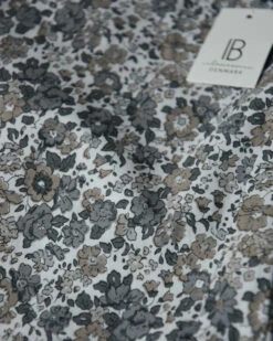 Gebloemde Kussenhoes Met Grijze En Taupe Bloemen, IB Laursen 7 Gebloemde Kussenhoes Met Grijze En Taupe Bloemen, IB Laursen -Mode-Woondecoratiewinkel gebloemde kussenhoes wit met grijze en taupe bloemen ib laursen 5