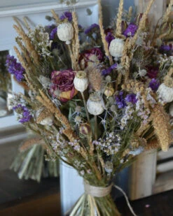Gemengd Droogbloem Boeket In Naturel Lila Violet -Mode-Woondecoratiewinkel gemengd droogbloem boeket in naturel lila violet 2