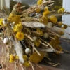Gemengd Droogbloemen Boeket Gelaagd In Naturel Geel -Mode-Woondecoratiewinkel gemengd droogbloemen boeket gelaagd in naturel geel