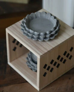 Geur Brander Van Hout Met Aardewerk Cupjes -Mode-Woondecoratiewinkel geur brander van hout met aardewerk cupjes 4