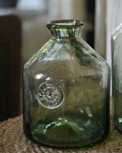 Glazen Apothekers Fles In Het Groen Met Embleem Klein, IB Laursen -Mode-Woondecoratiewinkel glazen apothekers fles in het groen met embleem groot ib laursen 2