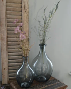 Glazen Ballon Vaas Met Grijze Gloed, IB Laursen -Mode-Woondecoratiewinkel glazen ballon vaas met grijze gloed groot ib laursen 2