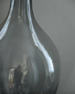 Glazen Ballon Vaas Met Grijze Gloed, IB Laursen -Mode-Woondecoratiewinkel glazen ballon vaas met grijze gloed groot ib laursen 3