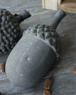 Grote Aardewerk Eikel/ Acorn Van Brynxz -Mode-Woondecoratiewinkel grote aardewerk eikel acorn van brynxz 2