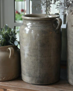 Grote Pot Kruik Met Oren Klei Grijs, IB Laursen 5 Grote Pot Kruik Met Oren Klei Grijs, IB Laursen -Mode-Woondecoratiewinkel grote pot kruik met oren klei grijs ib laursen 3