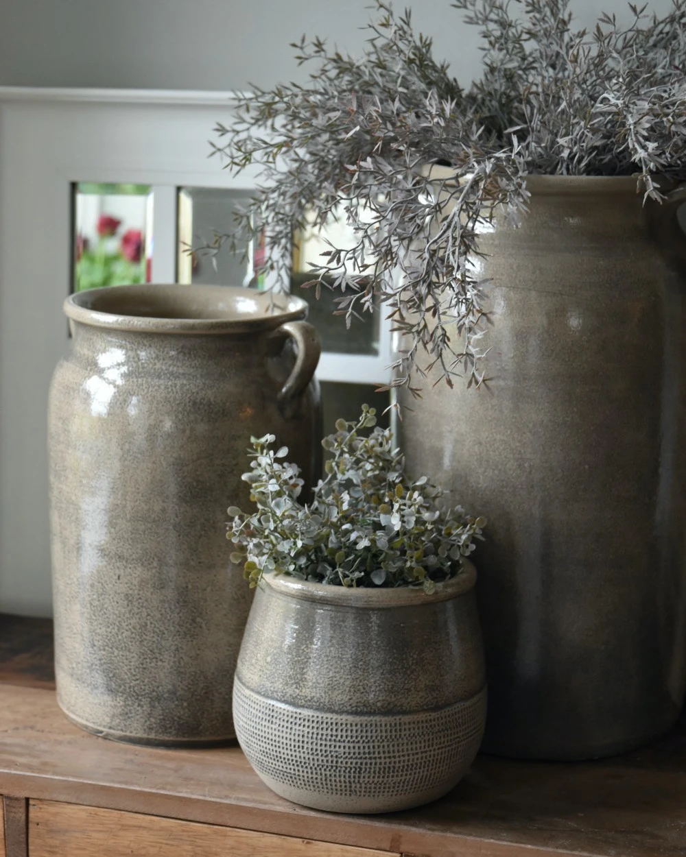 Grote pot kruik met oren klei grijs, IB Laursen Grote Pot Kruik Met Oren Klei Grijs, IB Laursen -Mode-Woondecoratiewinkel grote pot kruik met oren klei grijs ib laursen 4