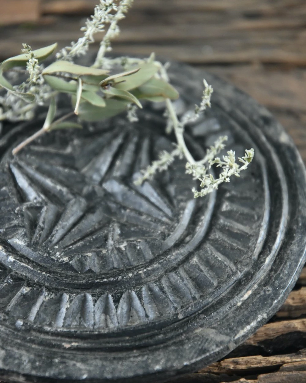 Handgemaakt stenen bord, IB Laursen Handgemaakt Stenen Bord, IB Laursen -Mode-Woondecoratiewinkel handgemaakt stenen bord ib laursen 3