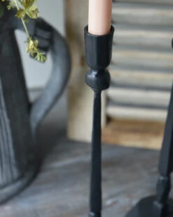 Hoge Handgemaakte Zwarte Smeedijzeren Kandelaar, Brynxz -Mode-Woondecoratiewinkel hoge handgemaakte zwarte smeedijzeren kandelaar brynxz 3