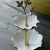 Kleine Etagere Bloem In Antiek Wit En Goud, Sieraden/bonbon Schaaltje -Mode-Woondecoratiewinkel kleine etagere bloem in antiek wit en goud sieradenbonbon schaaltje