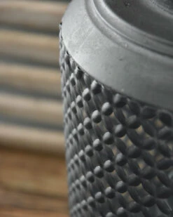 Metalen Lantaarn Met Gaatjes Patroon, XL -Mode-Woondecoratiewinkel metalen lantaarn met gaatjes patroon xl 2