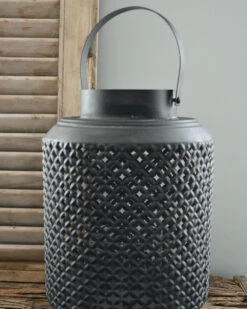 Metalen Lantaarn Met Gaatjes Patroon, XL -Mode-Woondecoratiewinkel metalen lantaarn met gaatjes patroon xl 5