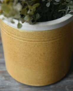 Oker Pot Recht Met Licht Randje Unique, IB Laursen -Mode-Woondecoratiewinkel oker bruine pot recht met randje unique ib laursen 4