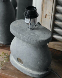 Ovale Lampenvoet Van Aardewerk In Majestic Grijs, Brynxz -Mode-Woondecoratiewinkel ovale lampenvoet van aardewerk in majestic grijs brynxz 4