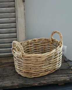 Ovale Rotan Mand Met Hengsels, IB Laursen 4 Ovale Rotan Mand Met Hengsels, IB Laursen -Mode-Woondecoratiewinkel ovale rotan mand met hengsels ib laursen 2