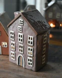 Pastel Lila Theelicht Huis Met Open Ramen Nyhavn, IB Laursen -Mode-Woondecoratiewinkel pastel lila theelicht huis met open ramen nyhavn ib laursen 1 2