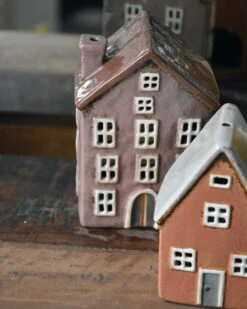 Pastel Lila Theelicht Huis Met Open Ramen Nyhavn, IB Laursen -Mode-Woondecoratiewinkel pastel lila theelicht huis met open ramen nyhavn ib laursen 1 5