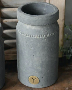 Pot Aardewerk Majestic Grijs Met Sierrandje En Kraag XL, Brynxz -Mode-Woondecoratiewinkel pot aardewerk majestic grijs met sierrandje en kraag xl brynxz 3