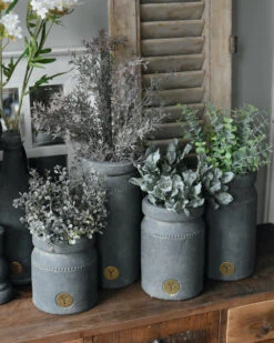 Pot Aardewerk Majestic Grijs Met Sierrandje En Kraag XL, Brynxz -Mode-Woondecoratiewinkel pot aardewerk majestic grijs met sierrandje en kraag xl brynxz 6