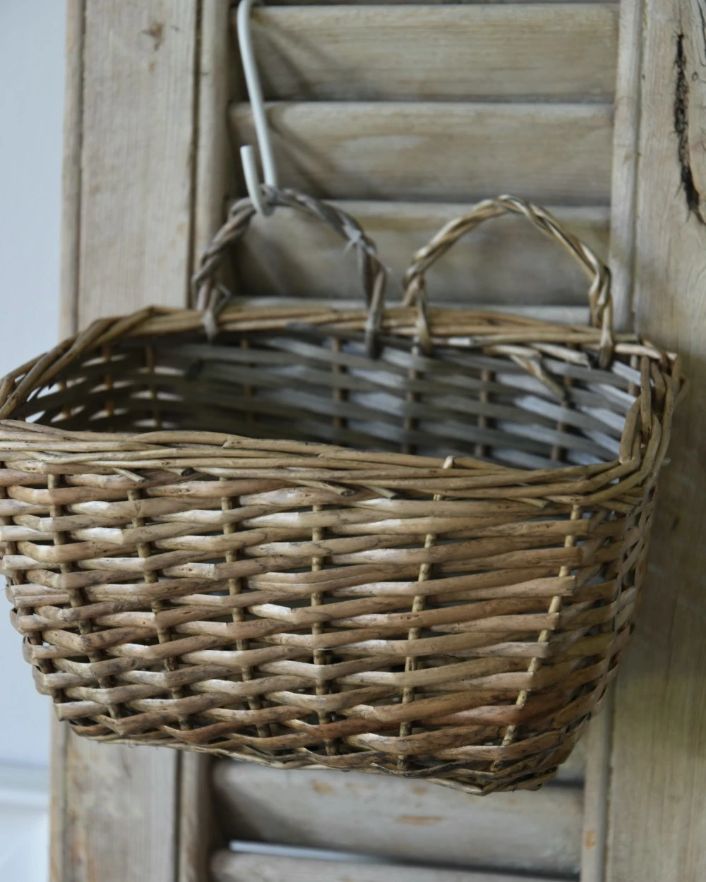 Rieten 'wand' mand met twee hengsels, IB Laursen Rieten 'wand' Mand Met Twee Hengsels, IB Laursen -Mode-Woondecoratiewinkel rieten wand mand met twee hengsels ib laursen 1