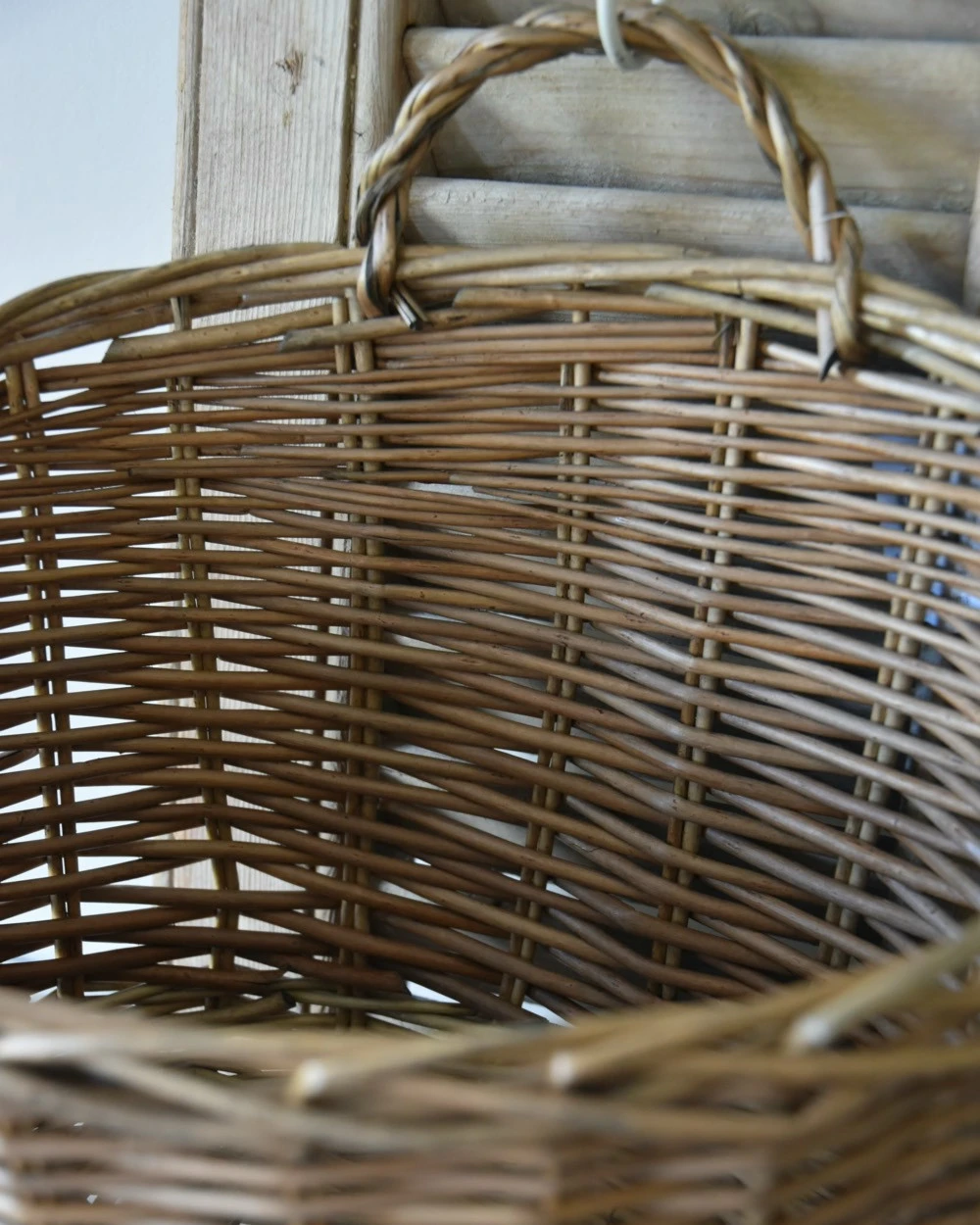 Rieten 'wand' mand ovaal met asymmetrische opening, IB Laursen Rieten 'wand' Mand Ovaal Met Asymmetrische Opening, IB Laursen -Mode-Woondecoratiewinkel rieten wand mand ovaal met asymmetrische opening ib laursen 4