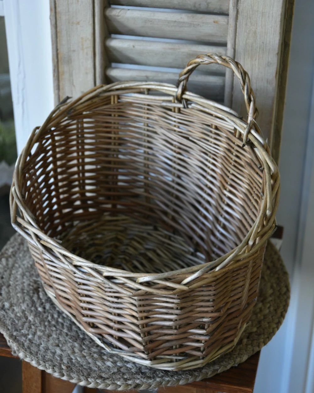 Rieten 'wand' mand ovaal met asymmetrische opening, IB Laursen Rieten 'wand' Mand Ovaal Met Asymmetrische Opening, IB Laursen -Mode-Woondecoratiewinkel rieten wand mand ovaal met asymmetrische opening ib laursen 5