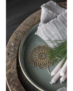 Ronde Tray Grijs Met Antiek Gouden Buitenkant, IB Laursen -Mode-Woondecoratiewinkel ronde tray grijs met antiek gouden buitenkant ib laursen 3