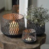 Set Van 3 Metalen Windlichten Met Sierlijk Gaatjes Patroon -Mode-Woondecoratiewinkel set van 3 metalen windlichten met sierlijk gaatjes patroon