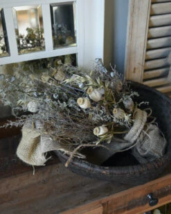 Sobere Droogbloem Toef In Oude Leemmand -Mode-Woondecoratiewinkel sobere droogbloem toef in oude leemmand 5