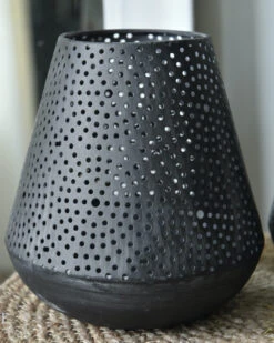 Taps Windlicht Met Ronde Gaatjes In Cirkel Patroon -Mode-Woondecoratiewinkel taps windlicht met ronde gaatjes in cirkel patroon 2