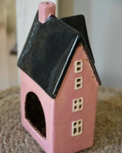 Theelicht Pakhuis Nyhavn Roze Met Zwart Dak, IB Laursen -Mode-Woondecoratiewinkel theelicht pakhuis nyhavn roze met zwart dak ib laursen 4