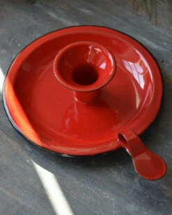 Tijdloze Rode Emaille Kandelaar, IB Laursen -Mode-Woondecoratiewinkel tijdloze rode emaille kandelaar 2