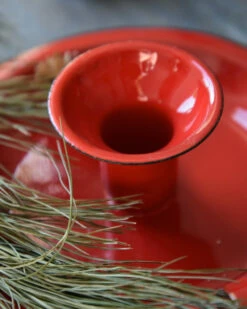 Tijdloze Rode Emaille Kandelaar, IB Laursen -Mode-Woondecoratiewinkel tijdloze rode emaille kandelaar 7