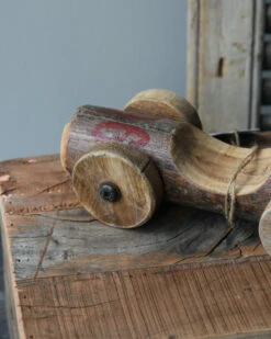 Unieke Vintage Race Auto Van Hout Met Rood Nr 96, IB Laursen 3 Unieke Vintage Race Auto Van Hout Met Rood Nr 96, IB Laursen -Mode-Woondecoratiewinkel unieke vintage race auto van hout met rood nr 96 ib laursen 1