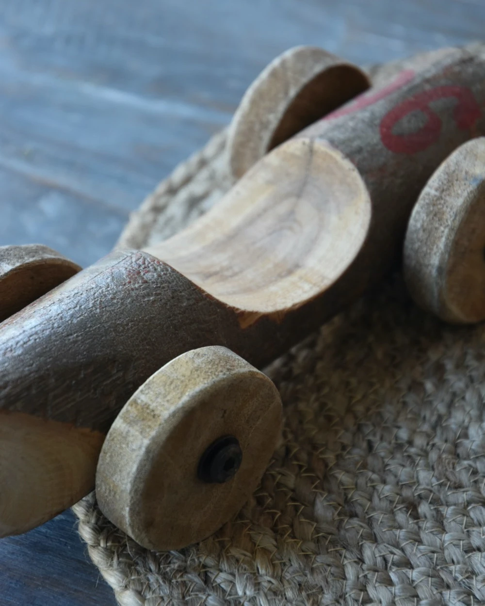 Unieke vintage race auto van hout met rood nr 96, IB Laursen Unieke Vintage Race Auto Van Hout Met Rood Nr 96, IB Laursen -Mode-Woondecoratiewinkel unieke vintage race auto van hout met rood nr 96 ib laursen 4