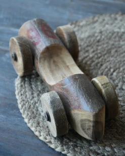 Unieke Vintage Race Auto Van Hout Met Rood Nr 96, IB Laursen 9 Unieke Vintage Race Auto Van Hout Met Rood Nr 96, IB Laursen -Mode-Woondecoratiewinkel unieke vintage race auto van hout met rood nr 96 ib laursen 7