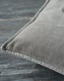 Velours Kussenhoes 'linnen', IB Laursen 6 Velours Kussenhoes 'linnen', IB Laursen -Mode-Woondecoratiewinkel velours kussenhoes linnen ib laursen 4