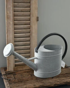 Zinken Gieter Met Zwart Handvat, IB Laursen