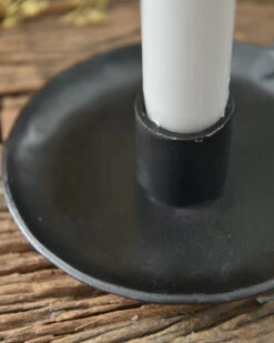 Zwarte Metalen Kandelaar Met Oor, IB Laursen -Mode-Woondecoratiewinkel zwarte metalen kandelaar met oor ib laursen 2